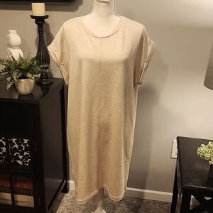 Calvin Klein tan t-shirt style dress size large pit to pit 23 in length 36 in